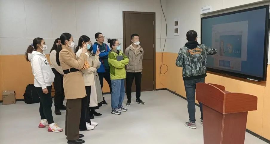 上新了！英才学院南北校区高效高质建设微课慕课自动创作室并投入